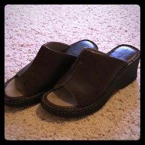 Eastland Brown Wedge Sandles